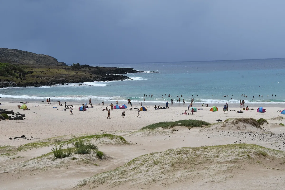 Hanga Rau Beach, Isla de Pascua, Chilean Pacific, Chile — 4