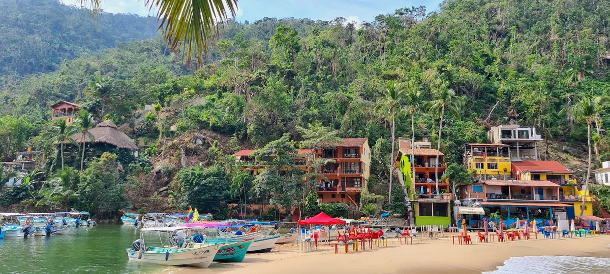 Boca de Tomatlán Beach, Puerto Vallarta, Mexican Pacific, Mexico — 4