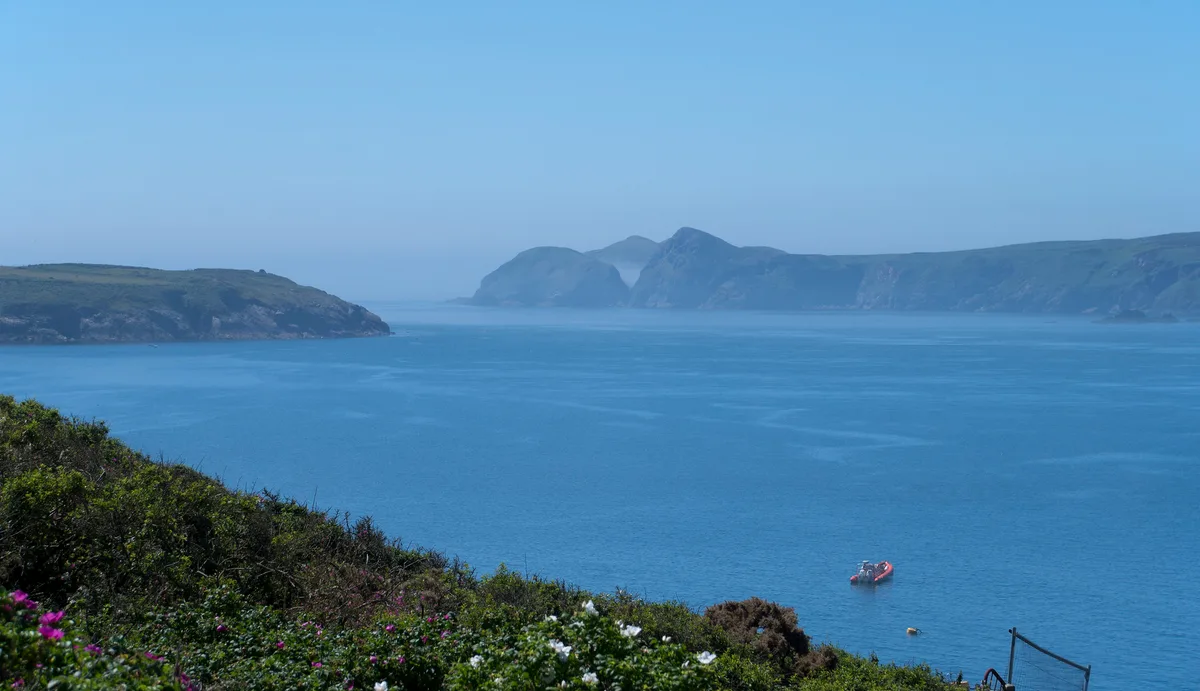 Porth Sele Beach, Solva, Wales, United Kingdom — 5