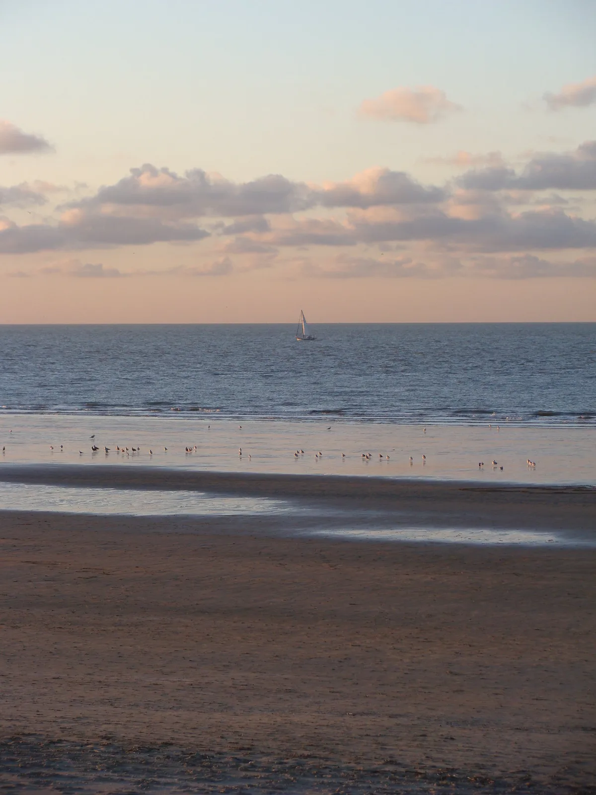Raversijde Beach, Oostende, North Sea Coast, Belgium — 3