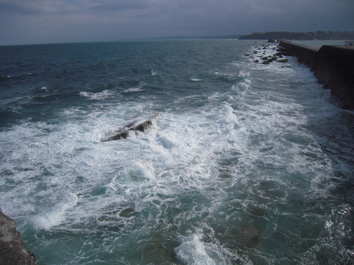 Socoa Beach, Ciboure, Nouvelle-Aquitaine, France — 4
