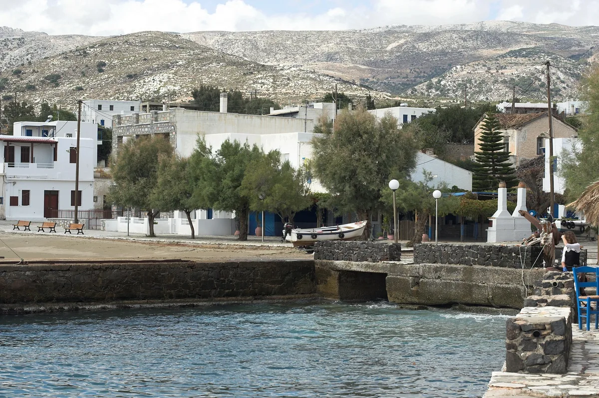 Moutsouna Beach, Cyclades, Greece — 5