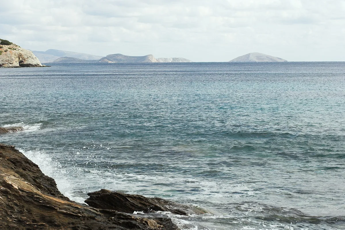 Moutsouna Beach, Cyclades, Greece — 4