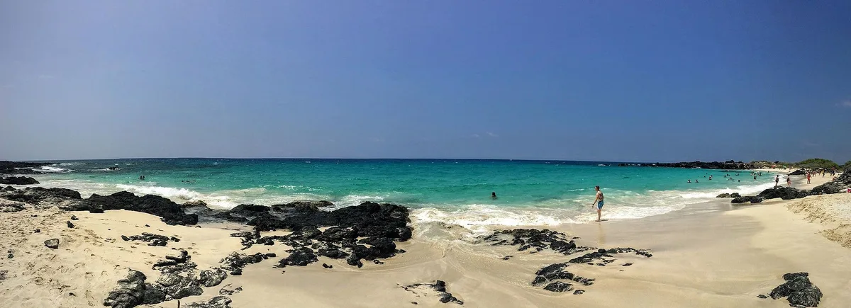 Manini'owali Beach, North Kona, Hawaii, United States — 2