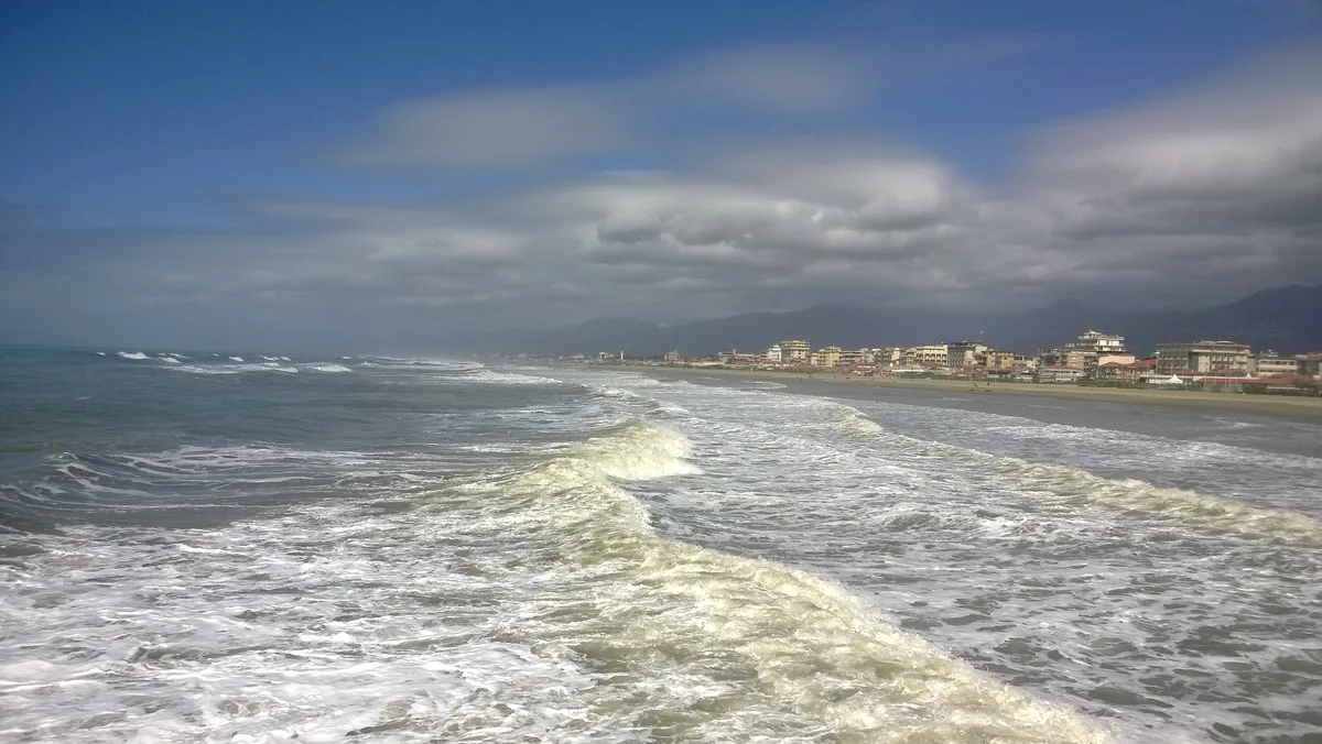 public free beach, Camaiore, Tuscany, Italy — 5
