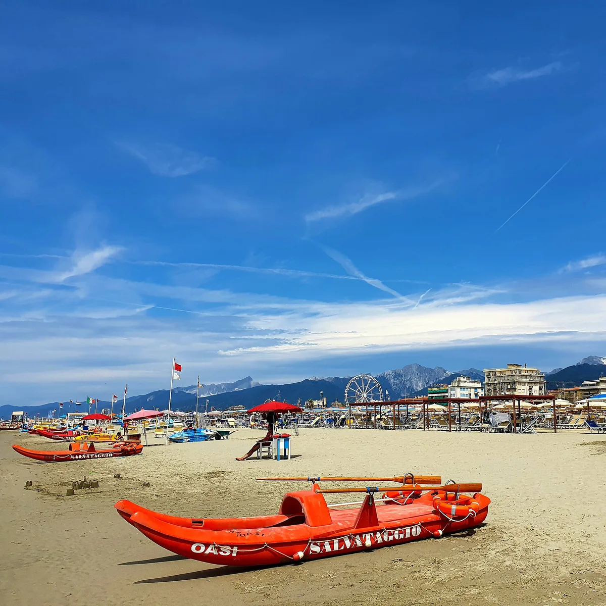 public free beach, Camaiore, Tuscany, Italy — 6