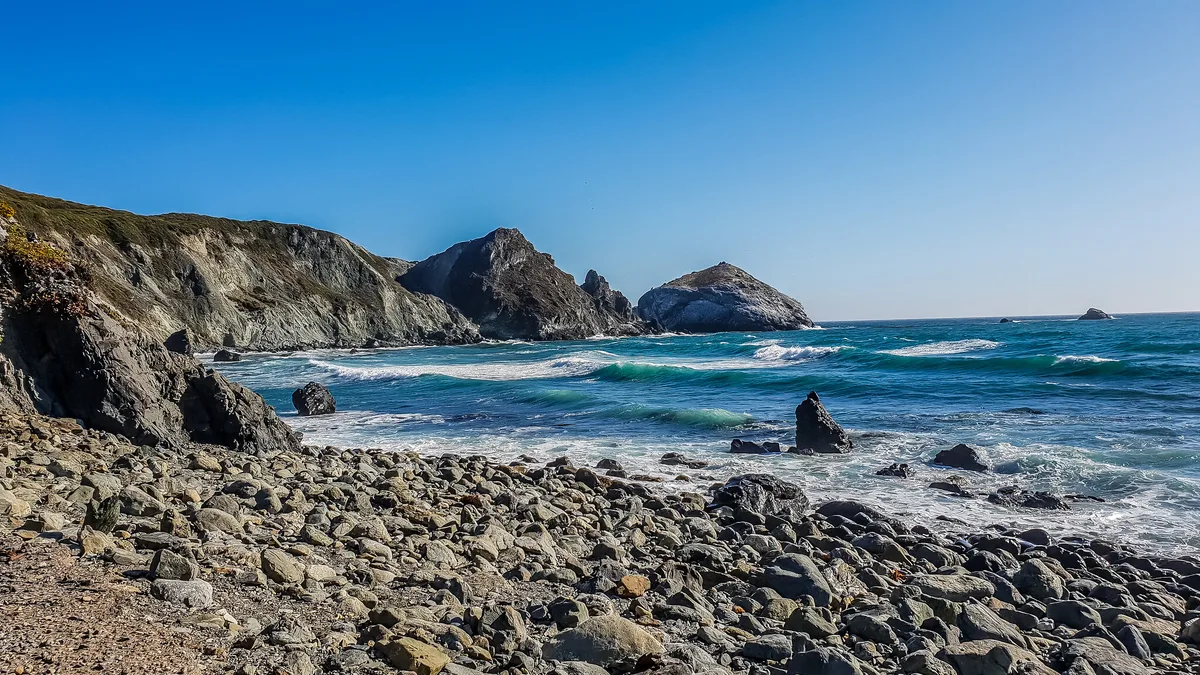 Willow Creek Beach, Lucia, Monterey County, California Coast, United States — 3