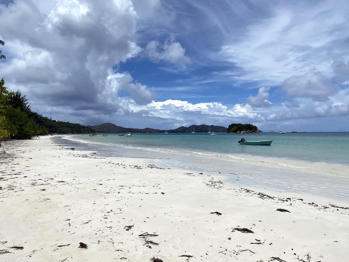 Anse Volbert Beach, Baie Sainte Anne, Seychelles Inner Islands, Seychelles — 4