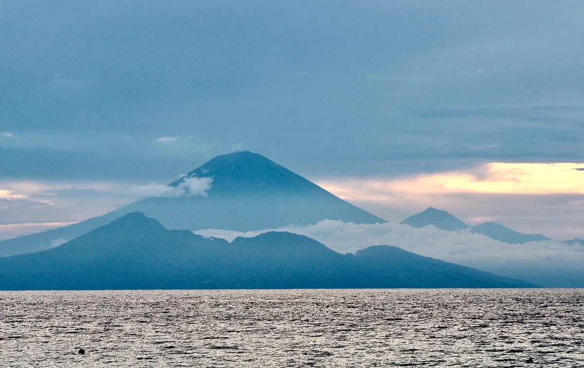 Senggigi Beach, Batu Layar, Lesser Sunda Islands, Indonesia — 4