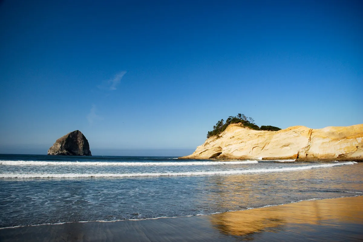 Cape Kiwanda State Natural Area, Pacific City, Pacific Northwest, United States — 4