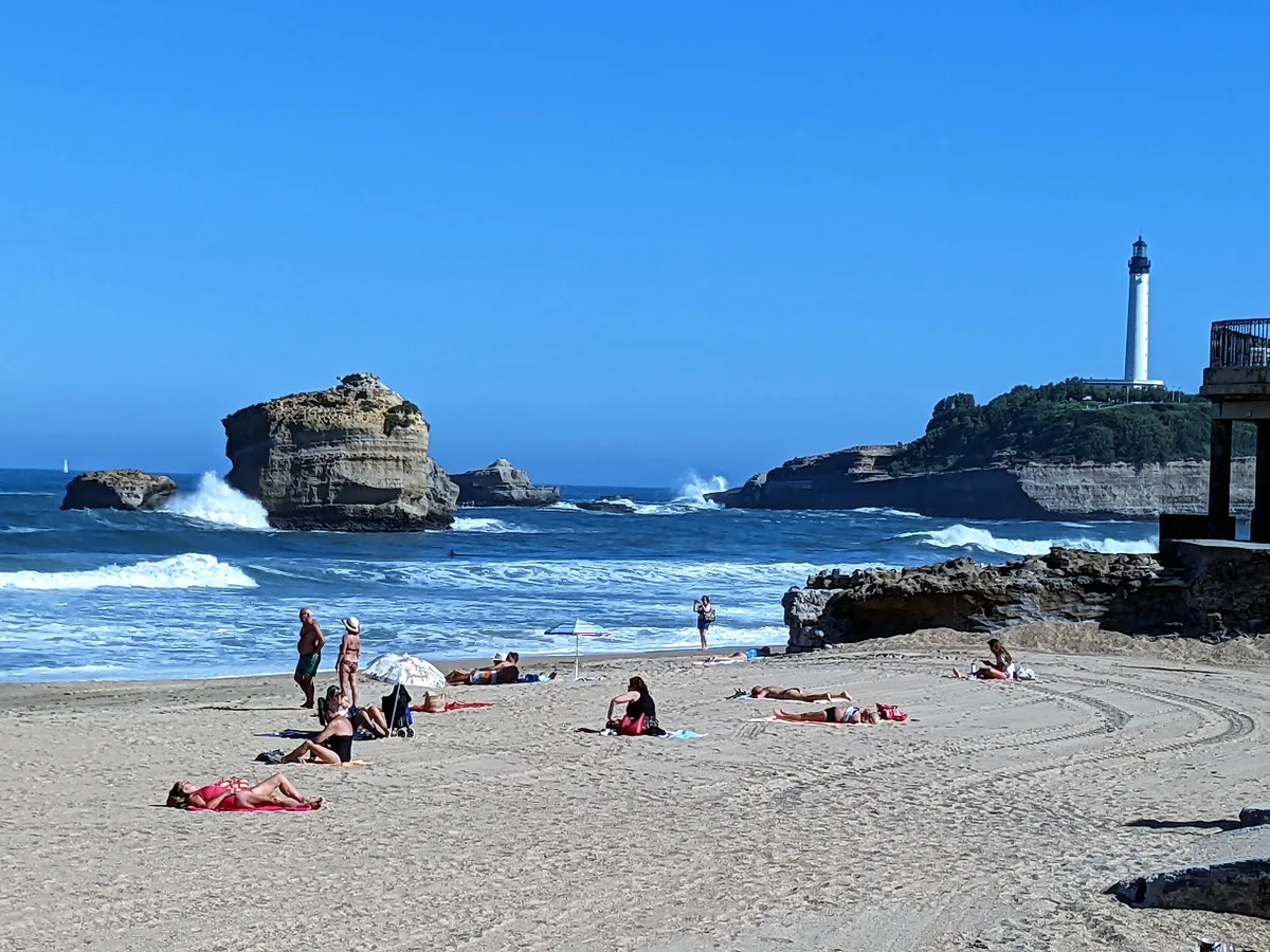 Grande Plage Beach, Biarritz, Nouvelle-Aquitaine, France — 4