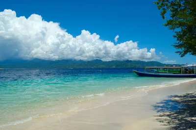 Timur Gili Meno Beach