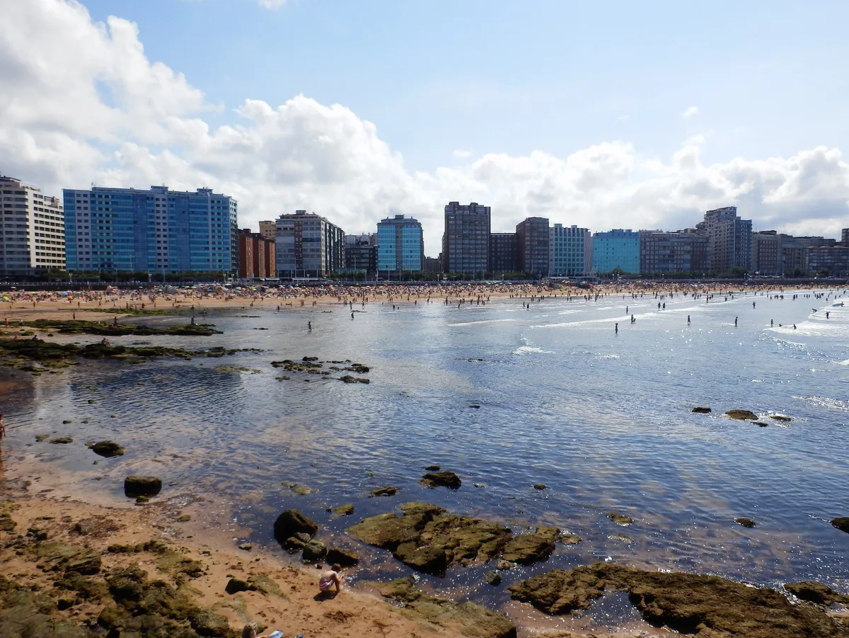 San Lorenzo Beach, Gijón, Asturias, Spain — 5