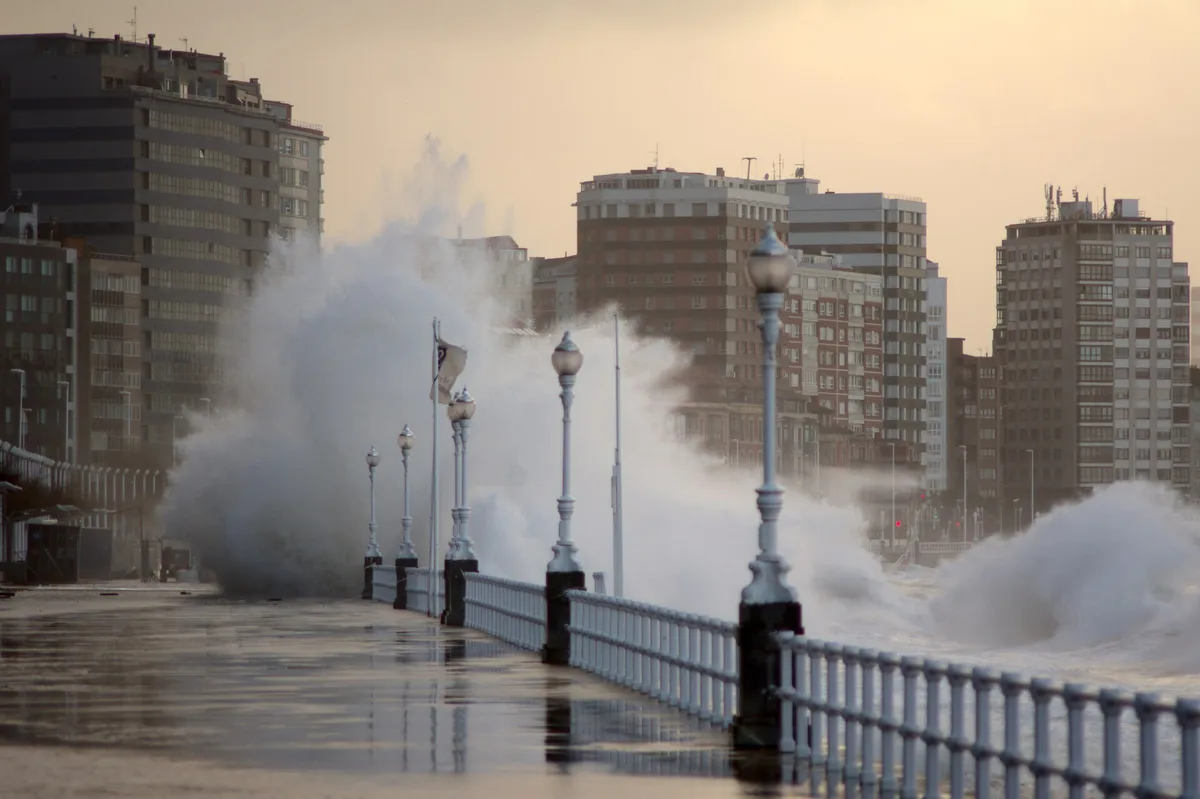 San Lorenzo Beach, Gijón, Asturias, Spain — 2