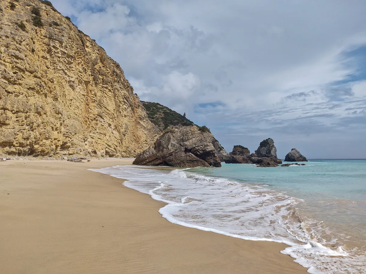 Playa de Portinho do Cavalo, Setúbal, Portuguese Atlantic, Portugal — 6