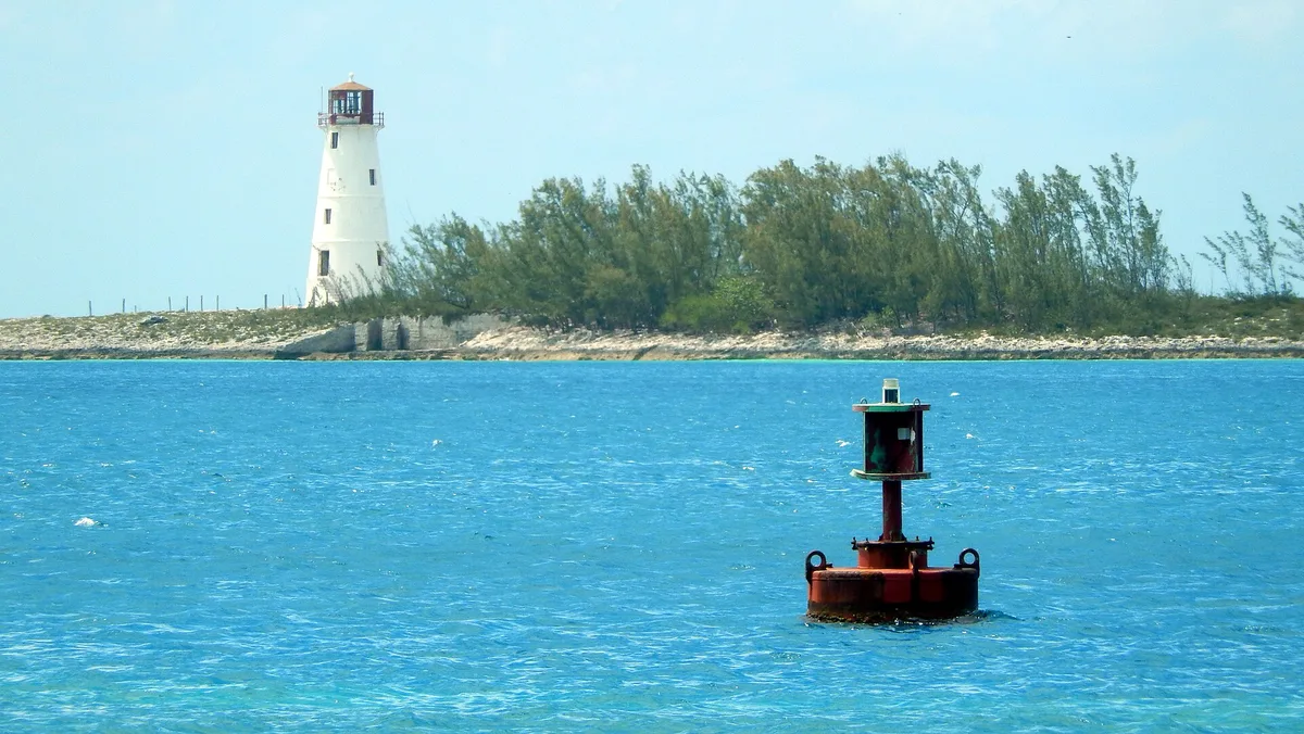 Western Esplanade Beach, Nassau, Lucayan Archipelago, Bahamas — 4