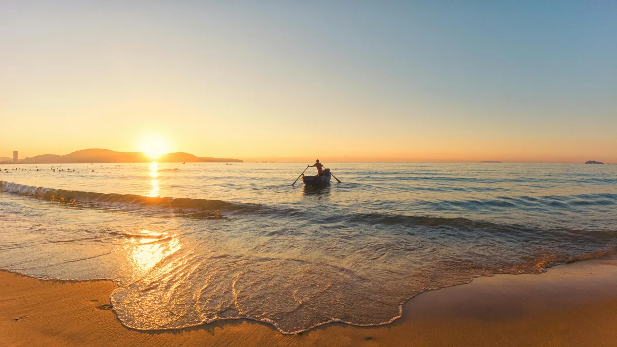 Đầu Bê Beach, Cát Hải, Gulf of Tonkin, Vietnam — 4
