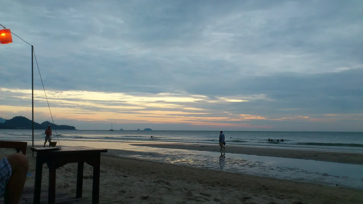 Hat Sai Khao Tai Beach, Ko Chang, Eastern Gulf of Thailand, Thailand — 2