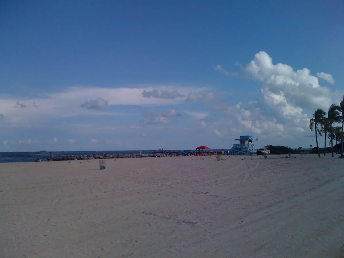 Bal Harbour Beach, Bal Harbour, Florida, United States — 5