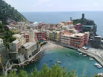 Vernazza Beach