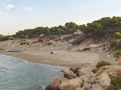 Sainte-Croix Beach, Martigues, Provence-Alpes-Côte d'Azur, France — 3