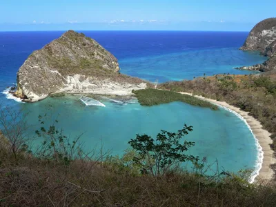 Moya Beach