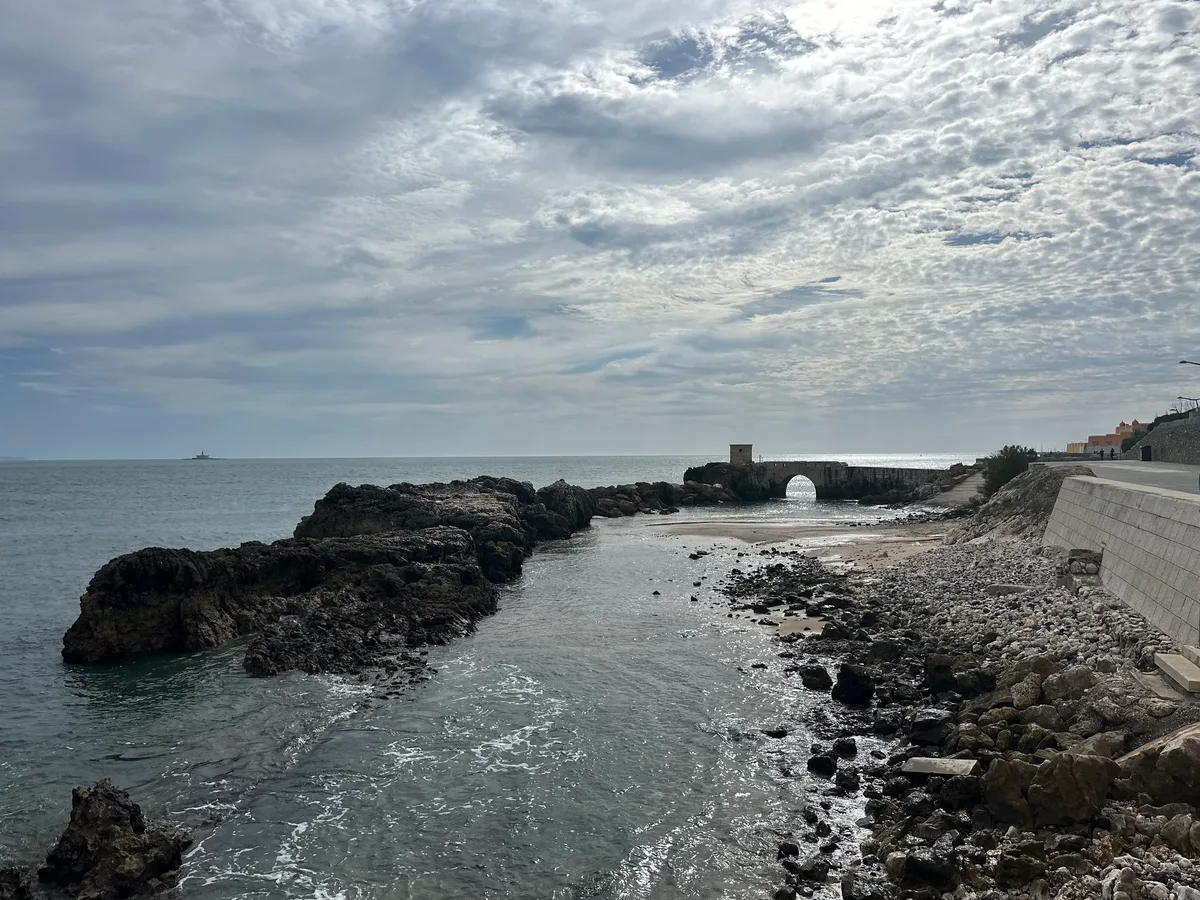 Santo Amaro de Oeiras Beach, Oeiras, Portuguese Atlantic, Portugal — 5