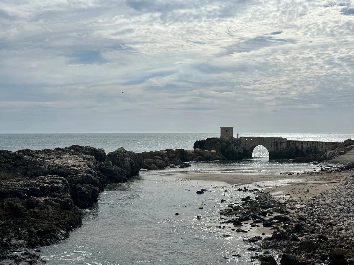 Santo Amaro de Oeiras Beach, Oeiras, Portuguese Atlantic, Portugal — 6