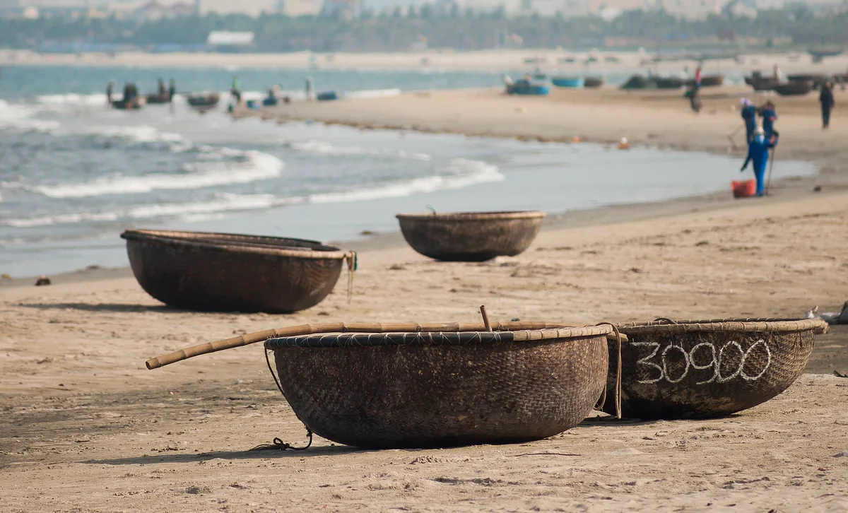 Nam Ô Beach, Hai Van Ward, South Central Coast, Vietnam — 5