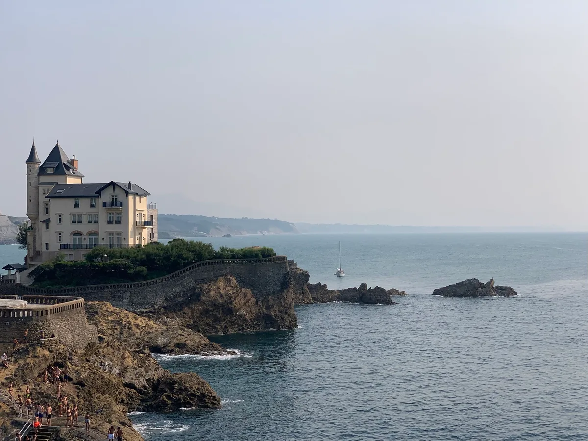 Port-Vieux Beach, Biarritz, Nouvelle-Aquitaine, France — 5