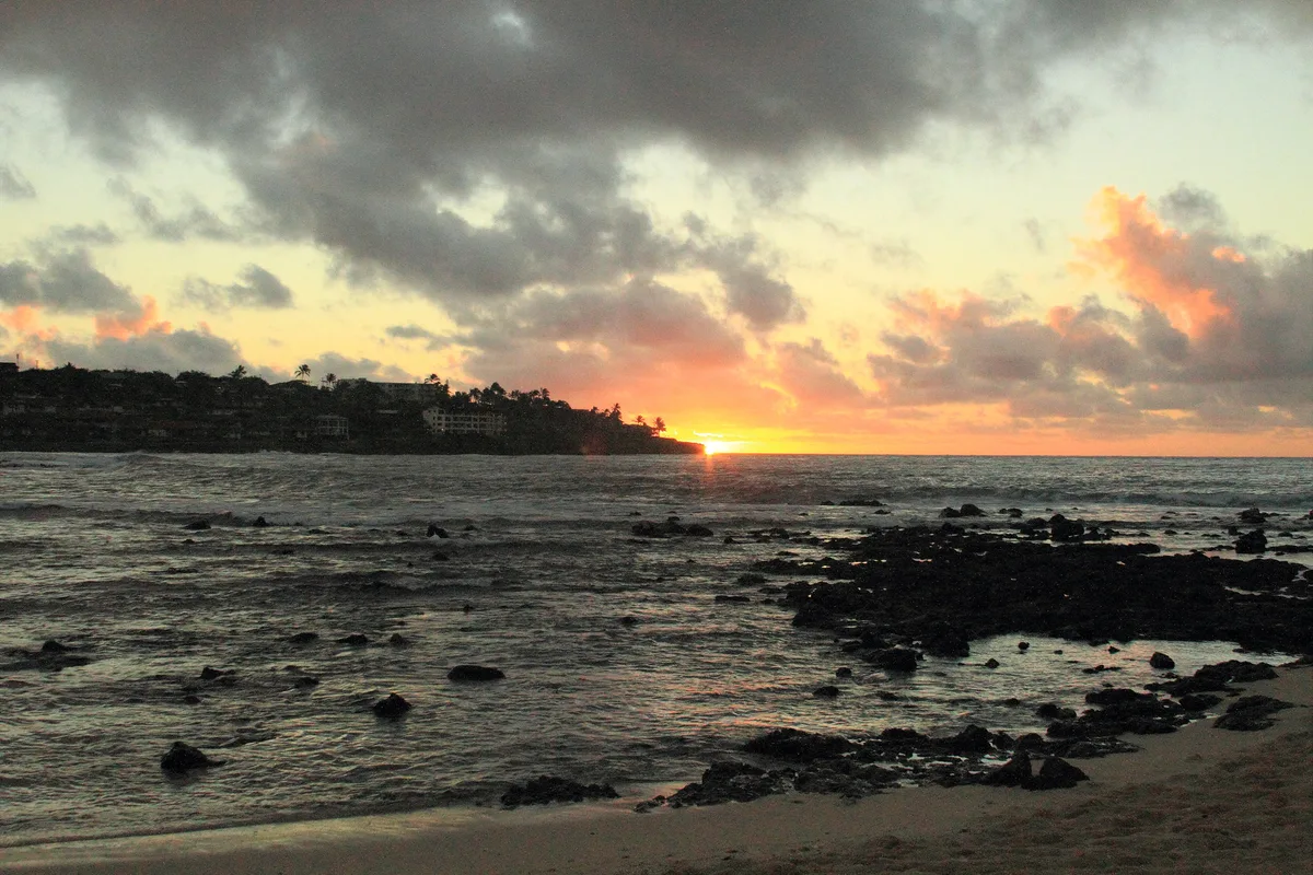 Po'ipū Beach Park, Koloa, Hawaii, Estados Unidos — 4