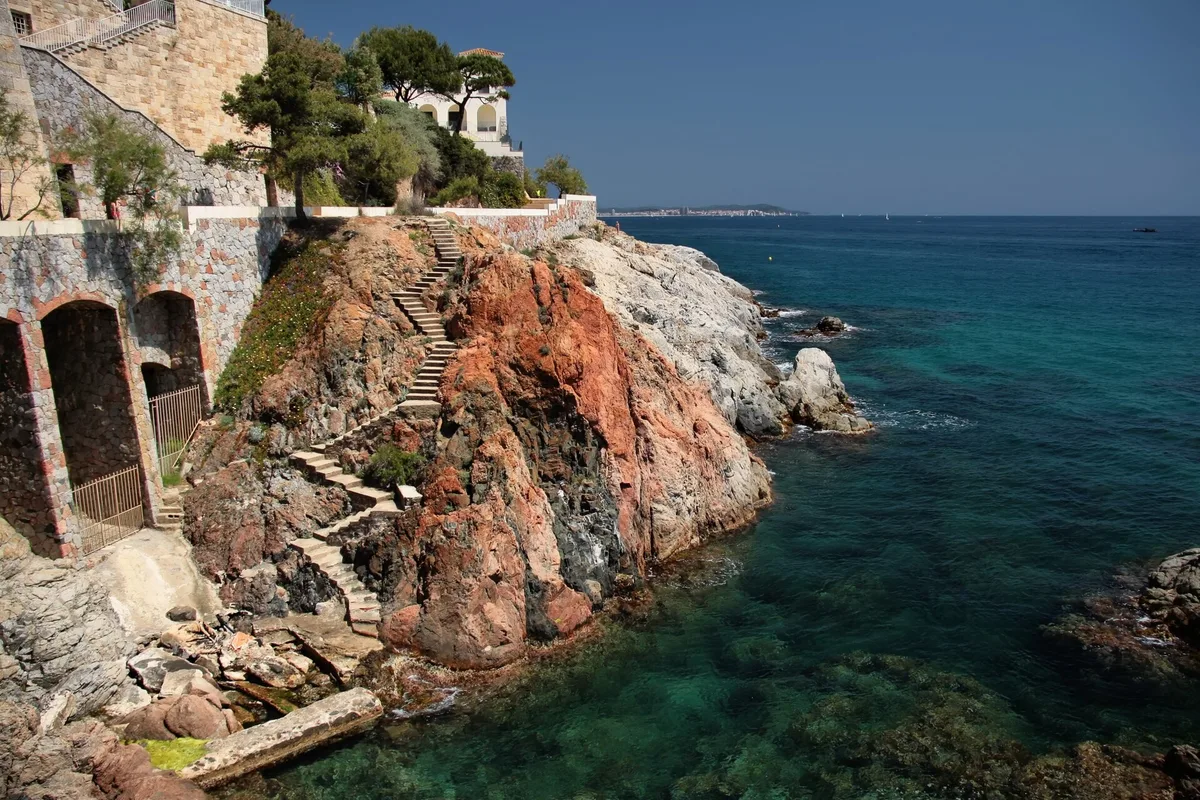 Plage de Cala Sa Conca, Castell-Platja d'Aro, Catalonia, Espagne — 2