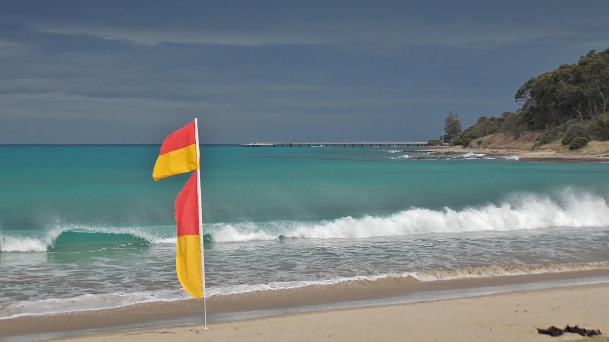 Lorne Beach, Lorne, Great Ocean Road, Australia — 4