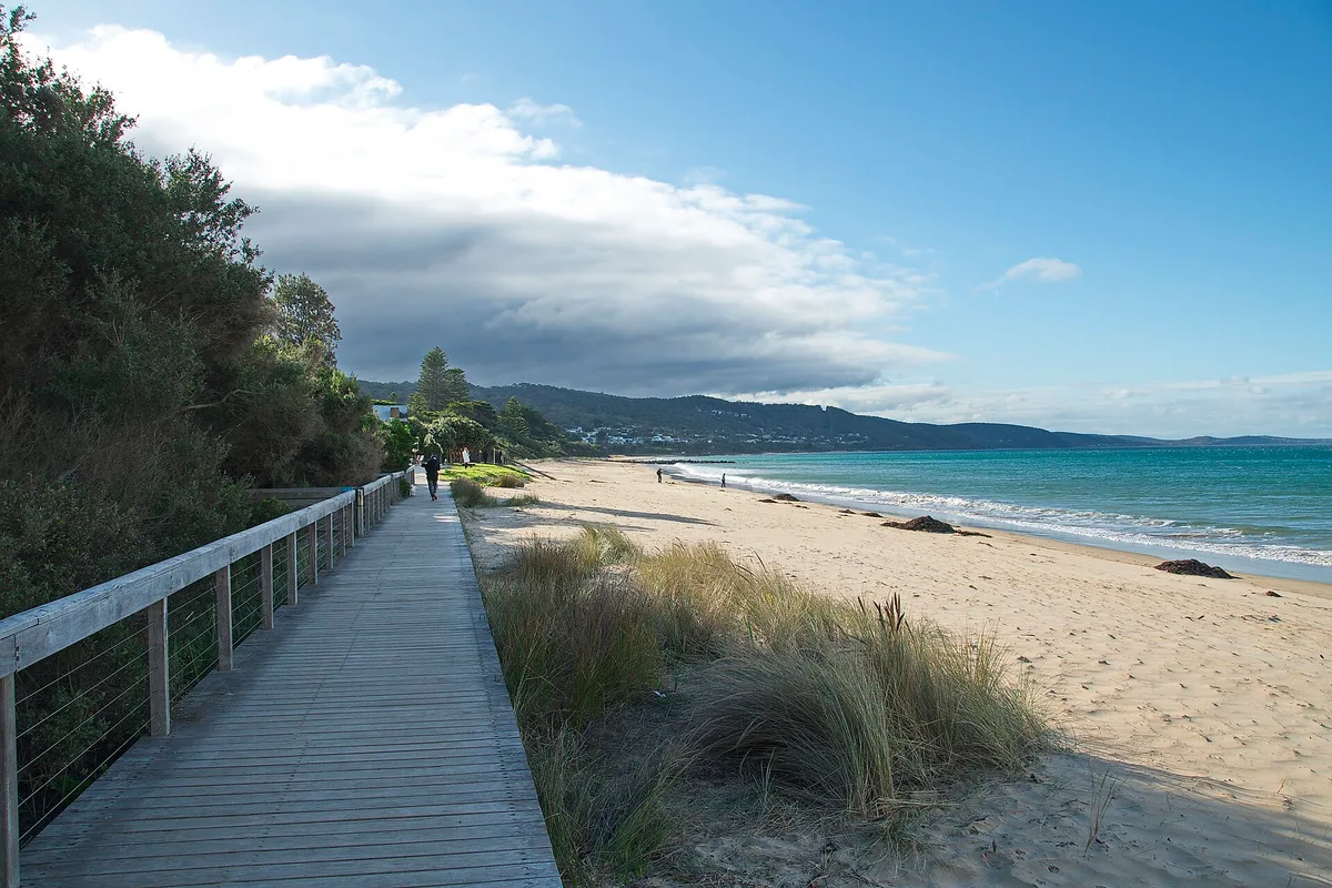 Lorne Beach, Lorne, Great Ocean Road, Australia — 3