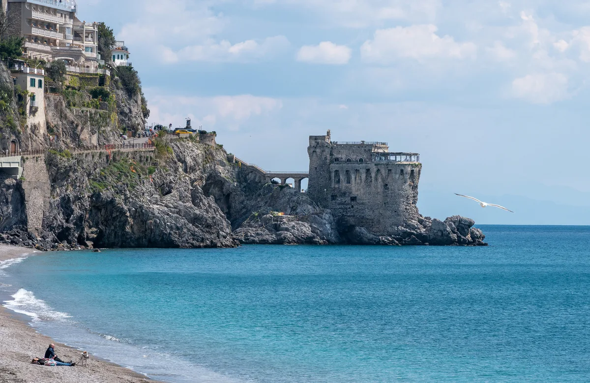 Spiaggia di Maiori, Maiori, Campania, Italia — 3