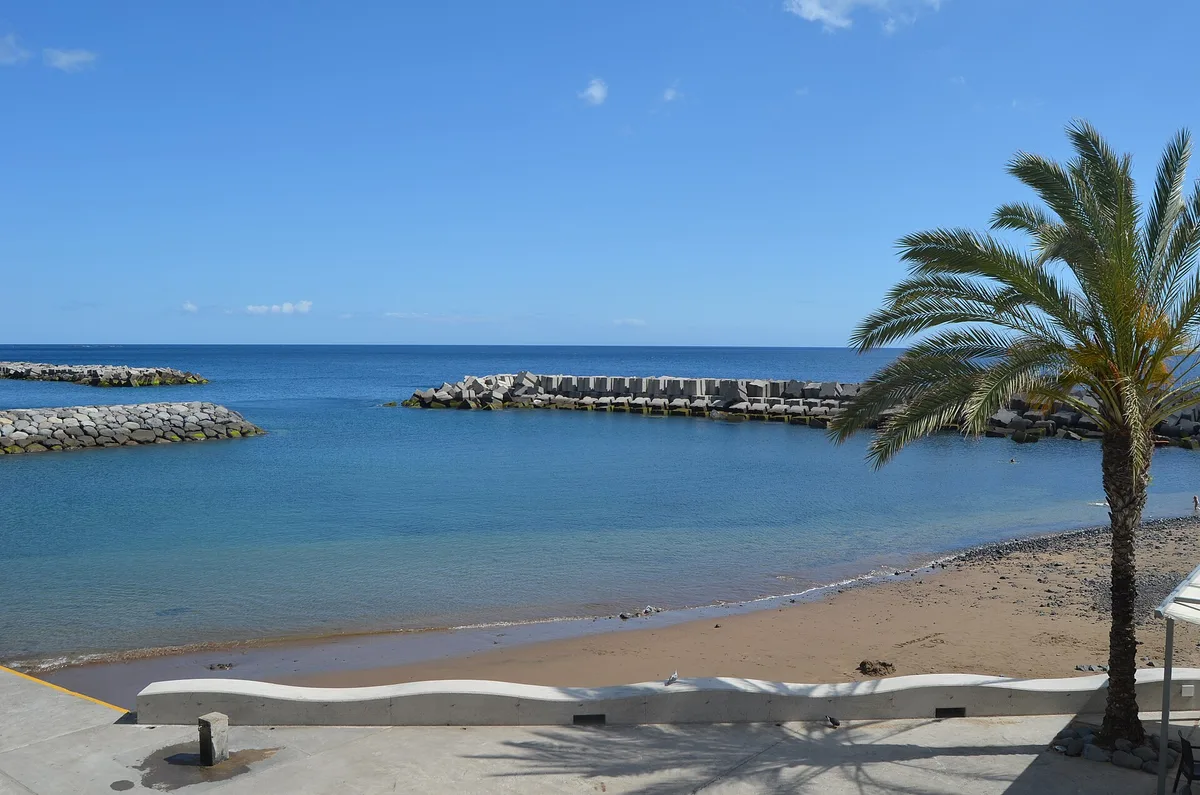 Calheta-strand, Calheta, Madeira Archipelago, Portugal — 2