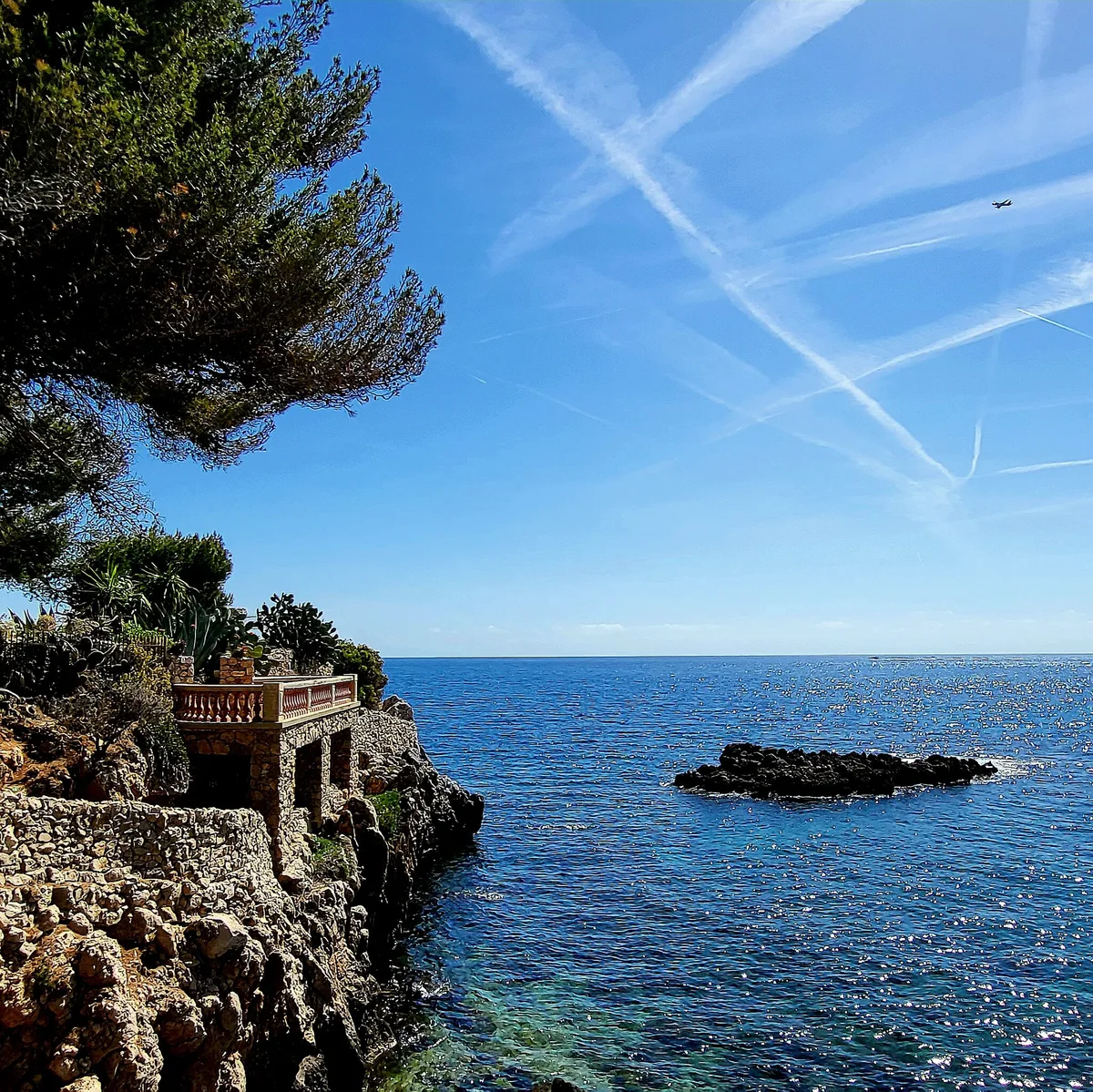 Garoupe Beach, Antibes, Provence-Alpes-Côte d'Azur, France — 6
