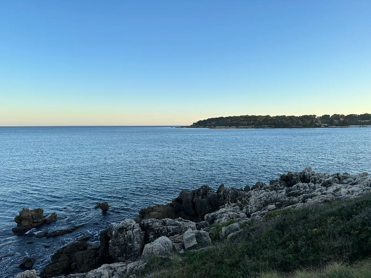 Garoupe Beach, Antibes, Provence-Alpes-Côte d'Azur, France — 4