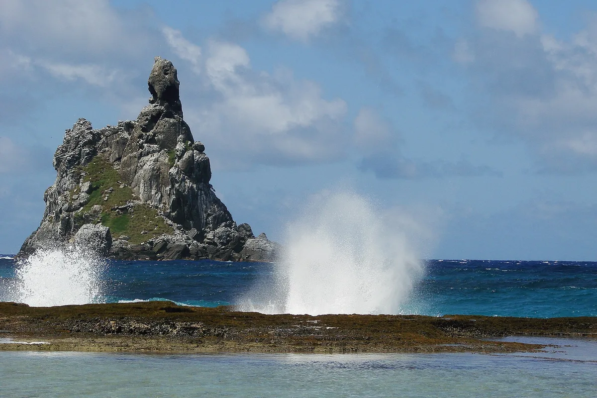 Atalaia Beach, Fernando de Noronha, Brazilian Islands, Brazil — 6