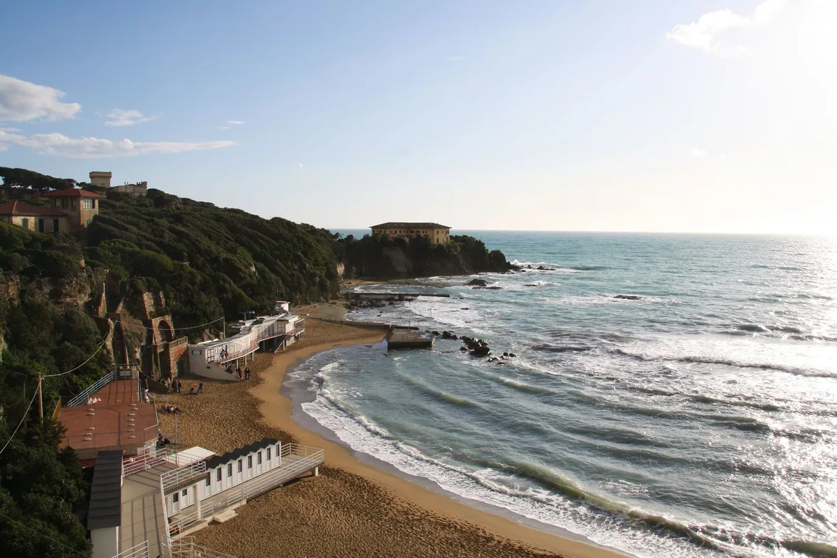 Quercetano Bay Beach, Rosignano Marittimo, Tuscany, Italy — 5