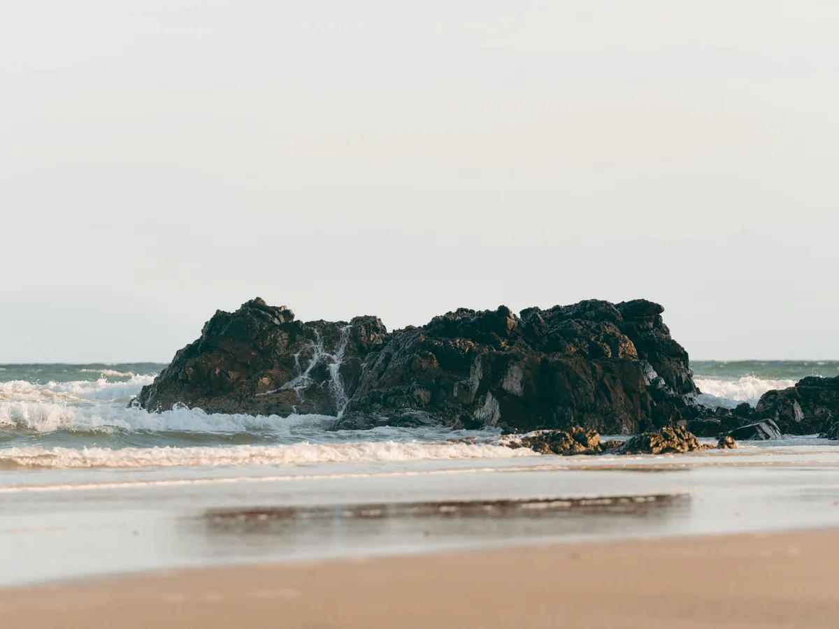 Spiaggia di Đá Đen, Sơn Trà, South Central Coast, Vietnam — 5