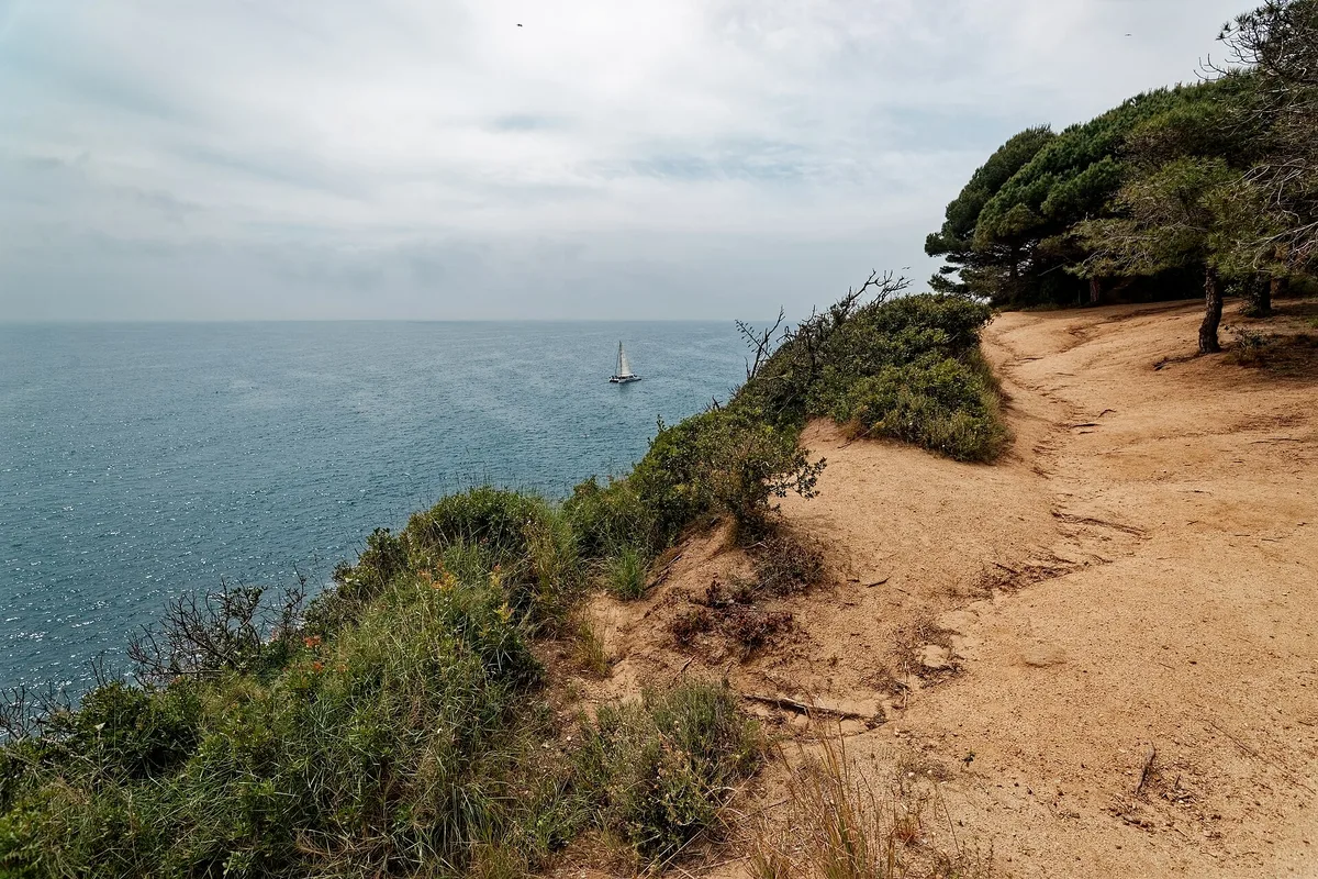 Cala Banys-Strand, Lloret de Mar, Catalonia, Spanien — 6