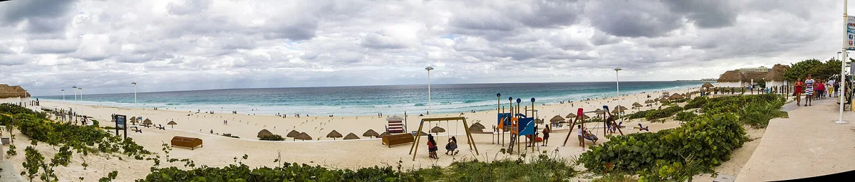 Delfines Beach, Cancún, Yucatan Caribbean, Mexico — 3