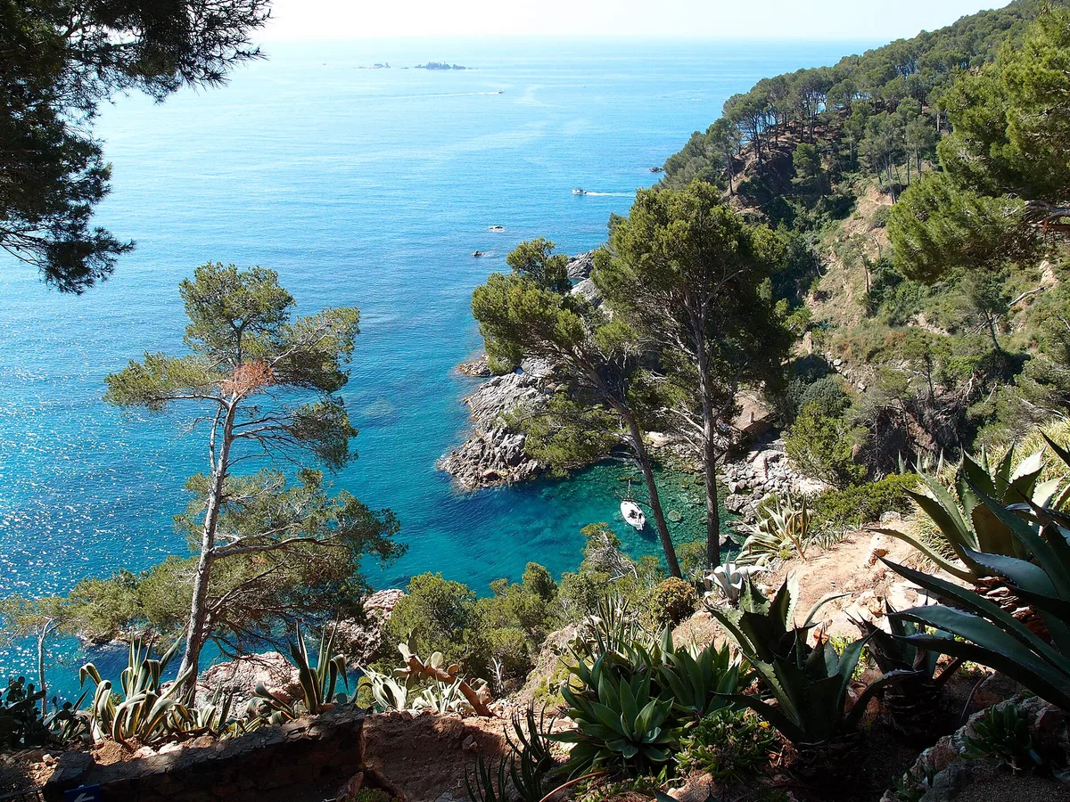 Platja de Cap Roig, L'Ampolla, Catalonia, España — 6