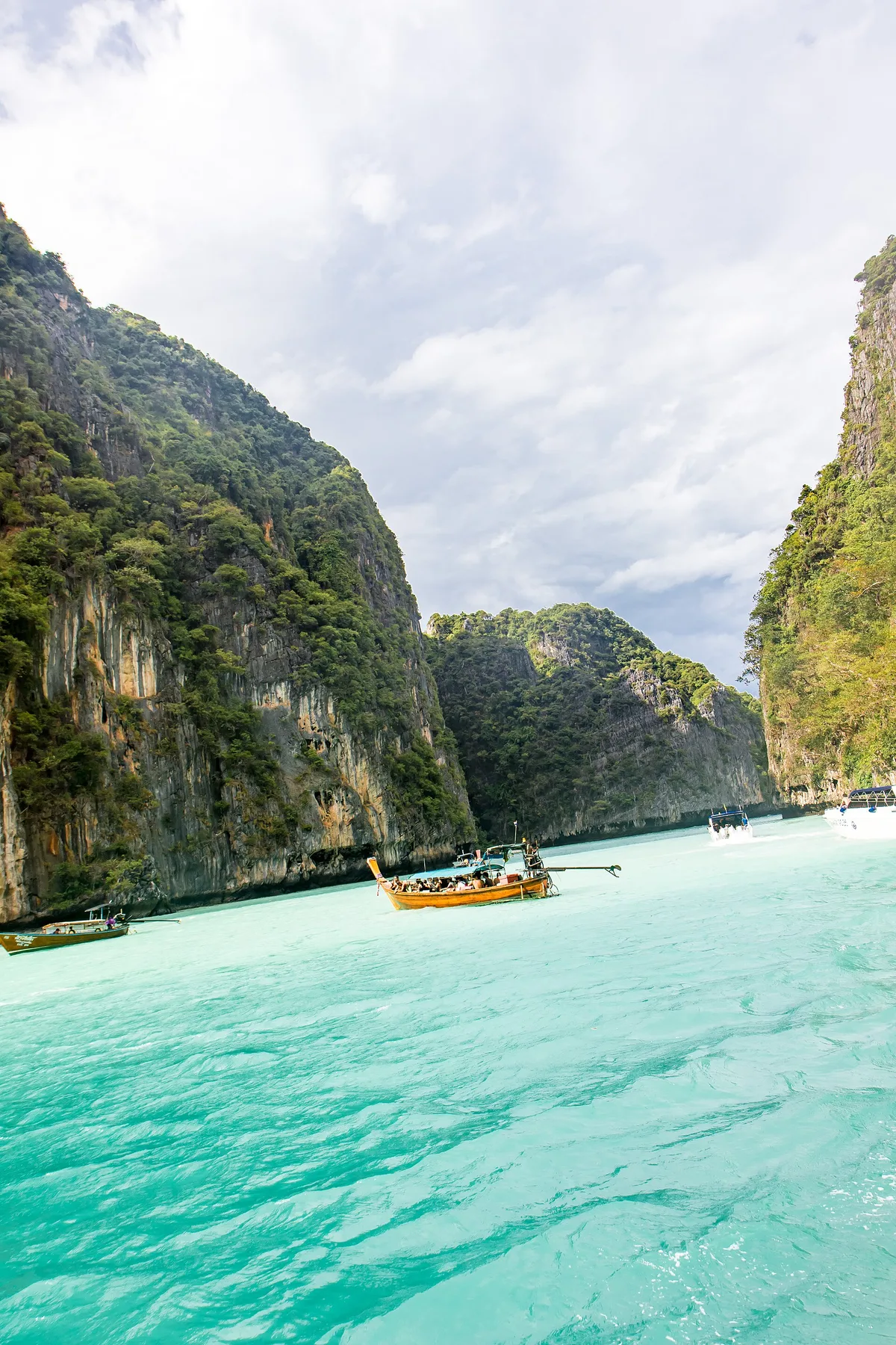 Laem Hin Beach, Ko Phi Phi, Andaman Sea, Thailand — 6