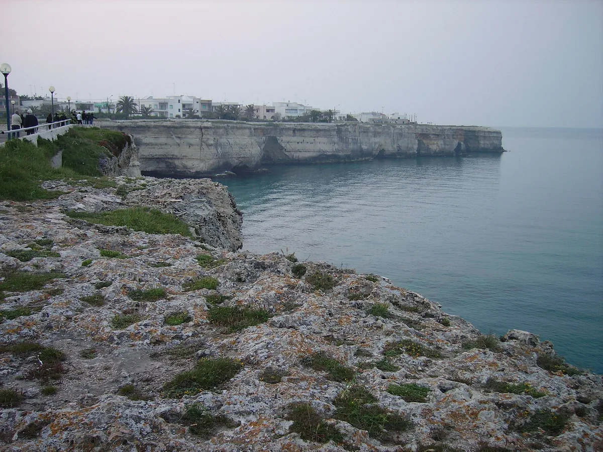 Playa de Torre dell'Orso, Melendugno, Puglia, Italia — 5