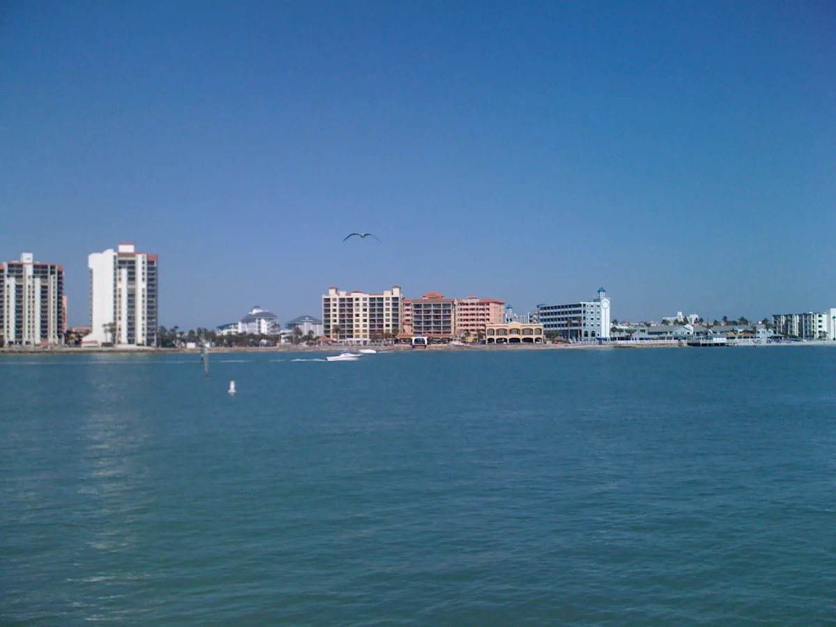 Sand Key Park Beach, Clearwater, Florida, United States — 5