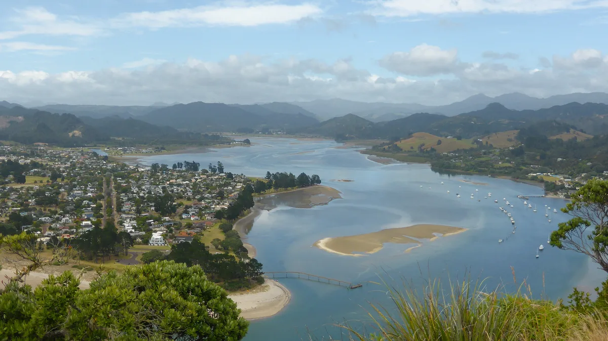 Tairua Beach, Tairua, Waikato, New Zealand — 4