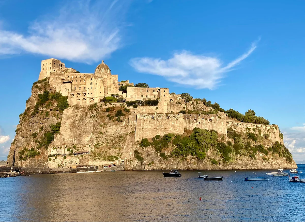 Plage de Cartaromana, Ischia, Campania, Italie — 5