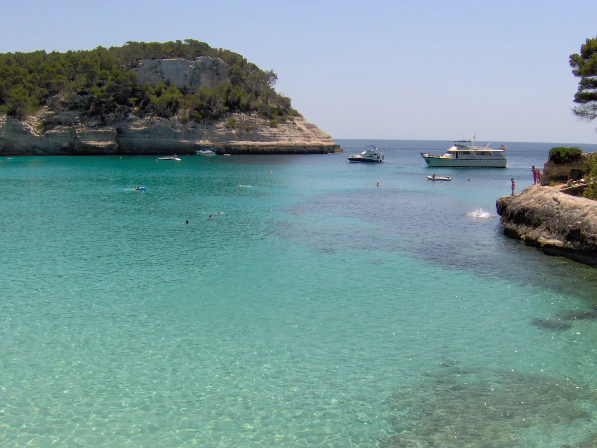 Mitjana-strand, Ferreries, Balearic Islands, Spanje — 5